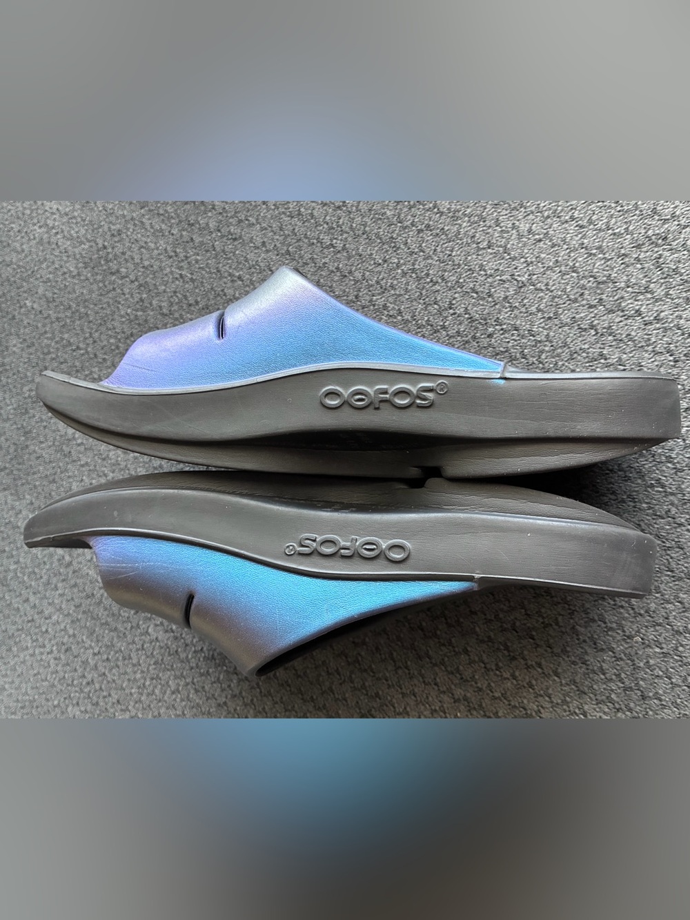 OOFOS OOahh Luxe Recovery Slide, Midnight Spectre, Size 7 (Men) / 9 (Women) - Picture 4 of 6